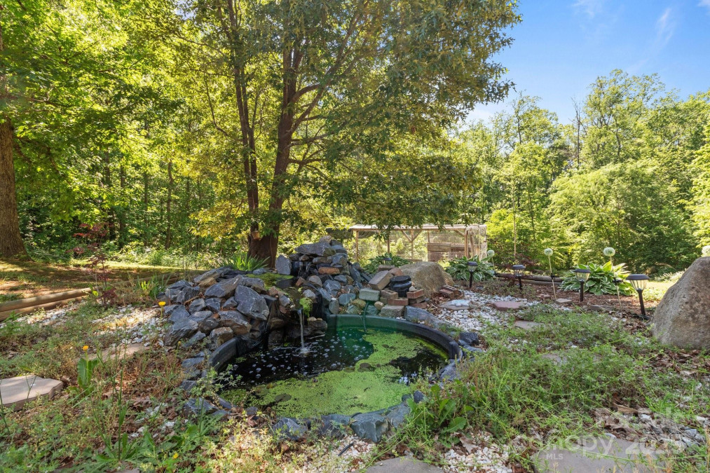 145 Mccreek Dr China Grove, NC 28023