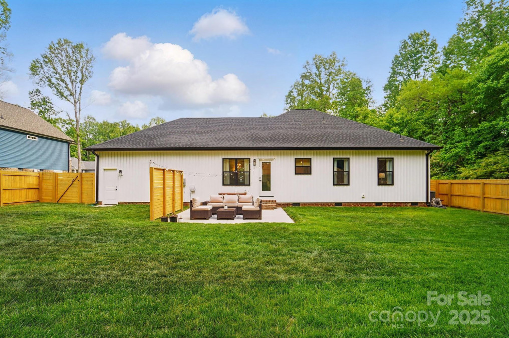 1212 Mason Way Mount Holly, NC 28120