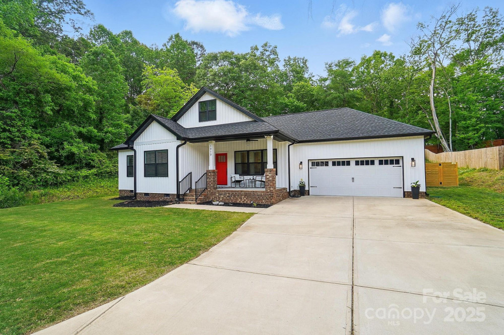1212 Mason Way Mount Holly, NC 28120