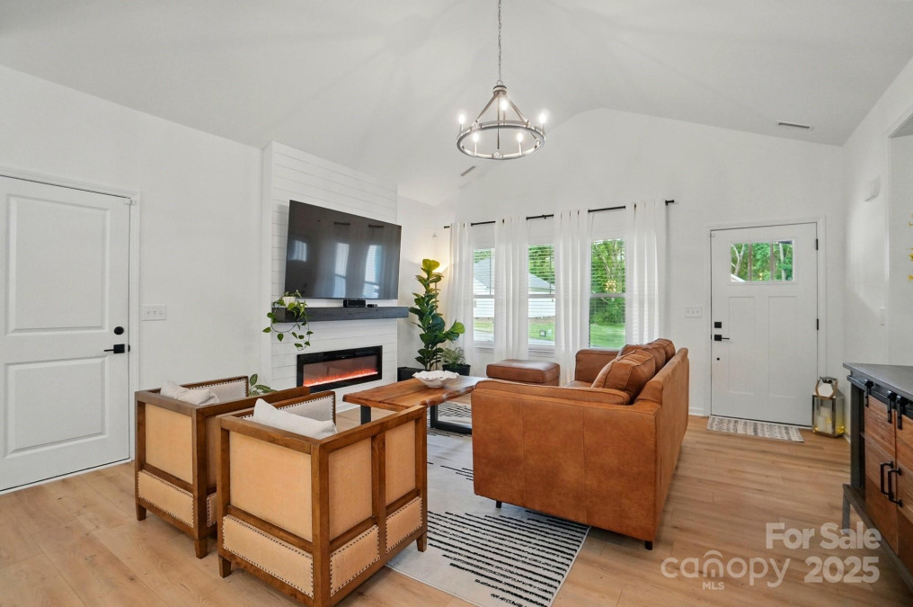 1212 Mason Way Mount Holly, NC 28120