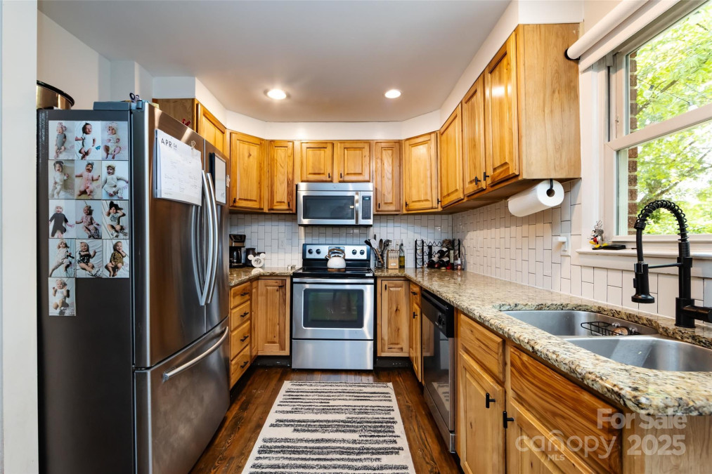 1816 Anderson St Charlotte, NC 28205