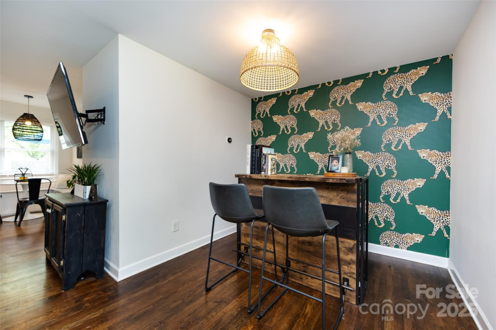 1816 Anderson St Charlotte, NC 28205