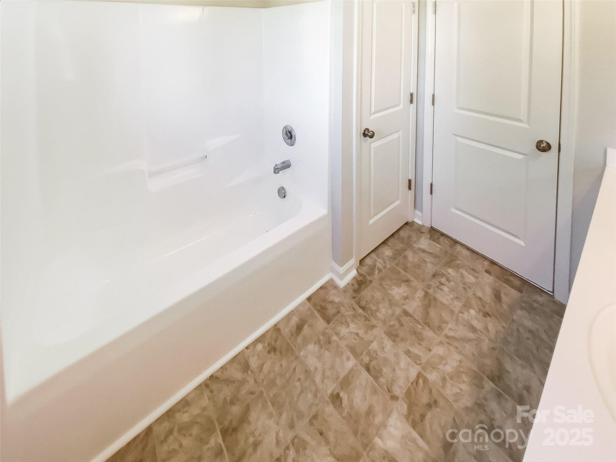 3510 Heathcott Cir Charlotte, NC 28262