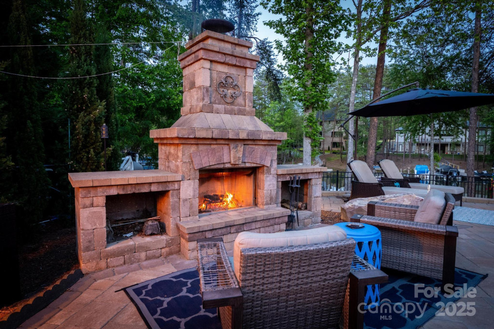 3992 Blue Dory Ln Denver, NC 28037
