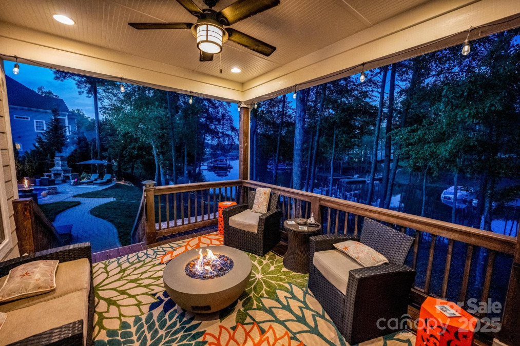 3992 Blue Dory Ln Denver, NC 28037
