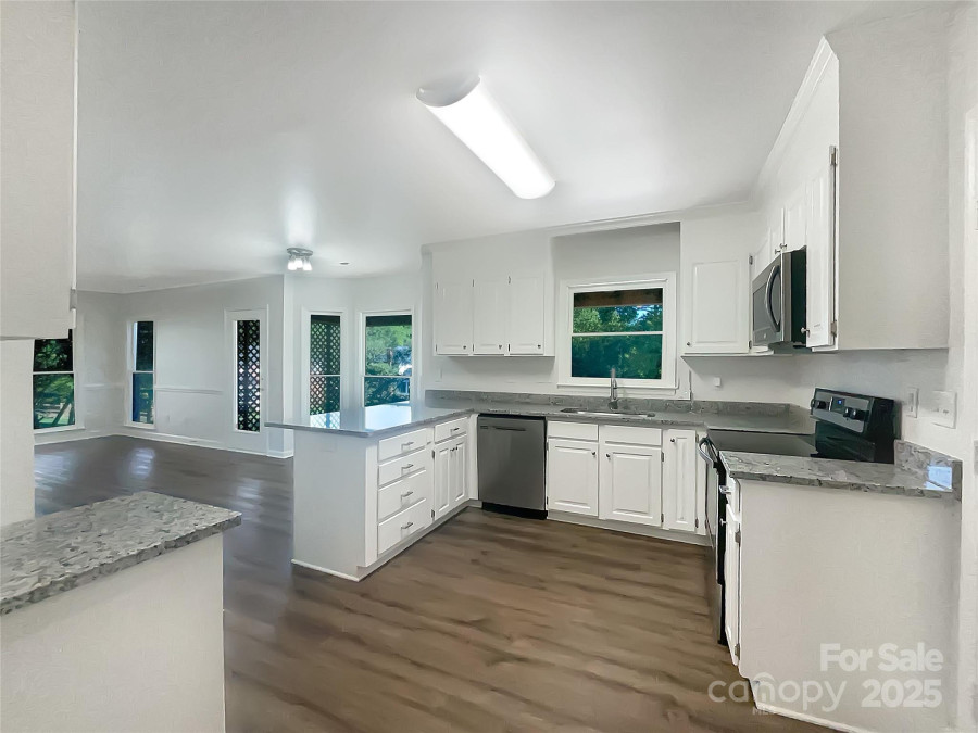 628 Highland Ridge Rd Mooresville, NC 28115