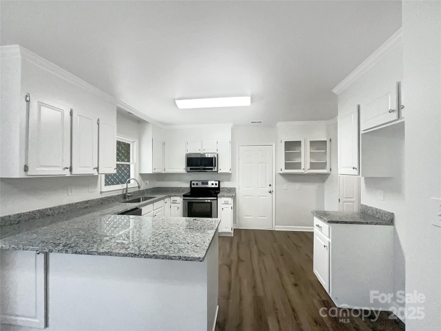 628 Highland Ridge Rd Mooresville, NC 28115