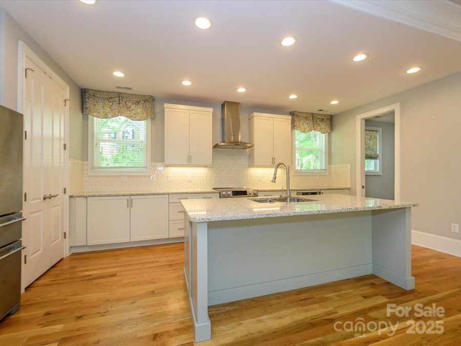 7324 Leharne Dr Charlotte, NC 28270