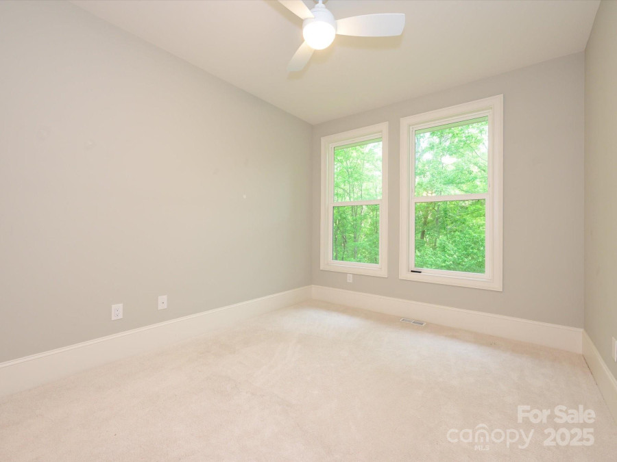 7324 Leharne Dr Charlotte, NC 28270