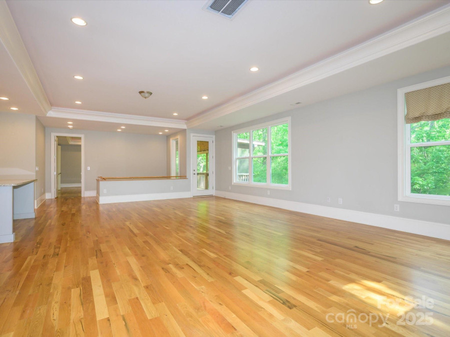 7324 Leharne Dr Charlotte, NC 28270