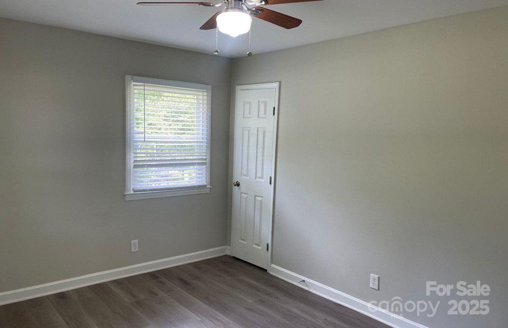 2322 Hedgewood Cir Gastonia, NC 28052