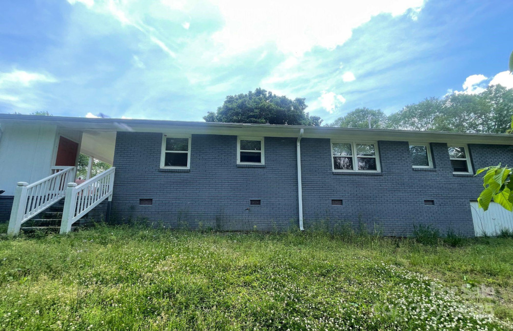 2322 Hedgewood Cir Gastonia, NC 28052