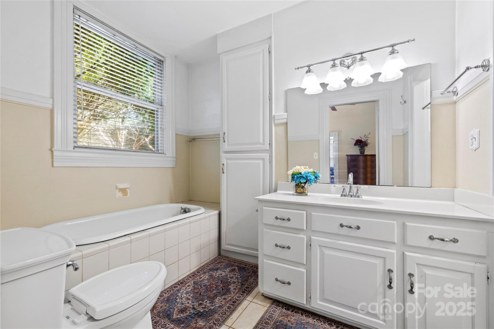 116 Mulberry St Statesville, NC 28677