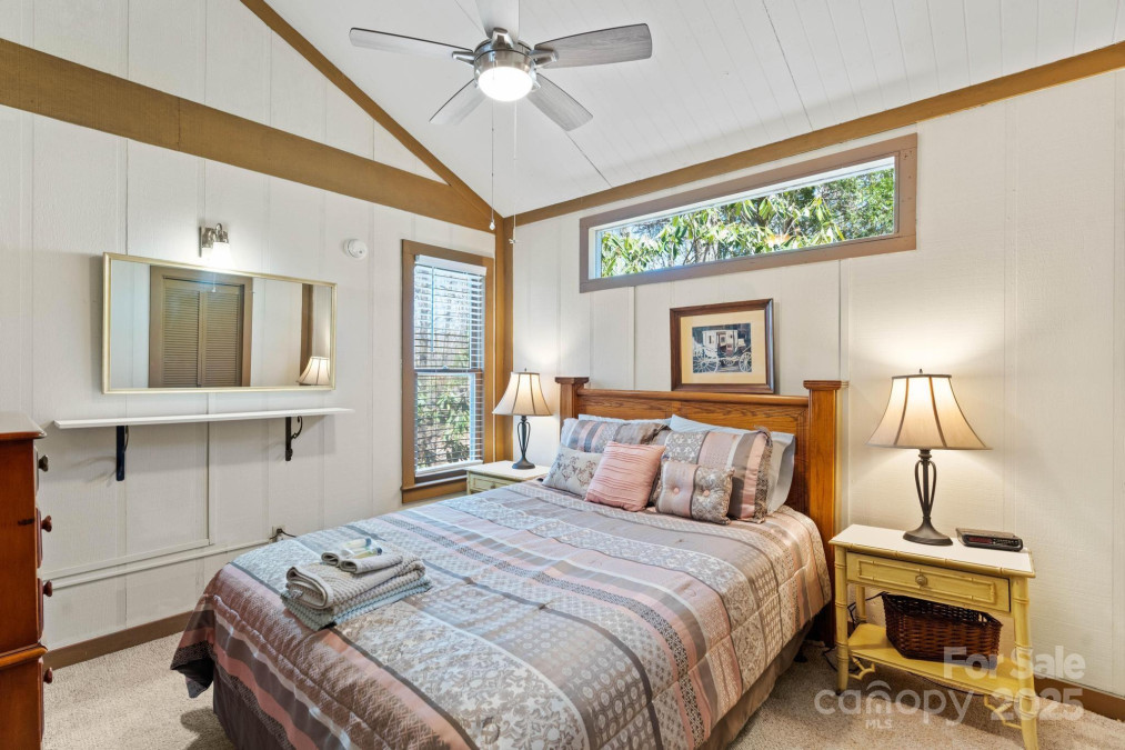 135 Clubhouse Rd Beech Mountain, NC 28604