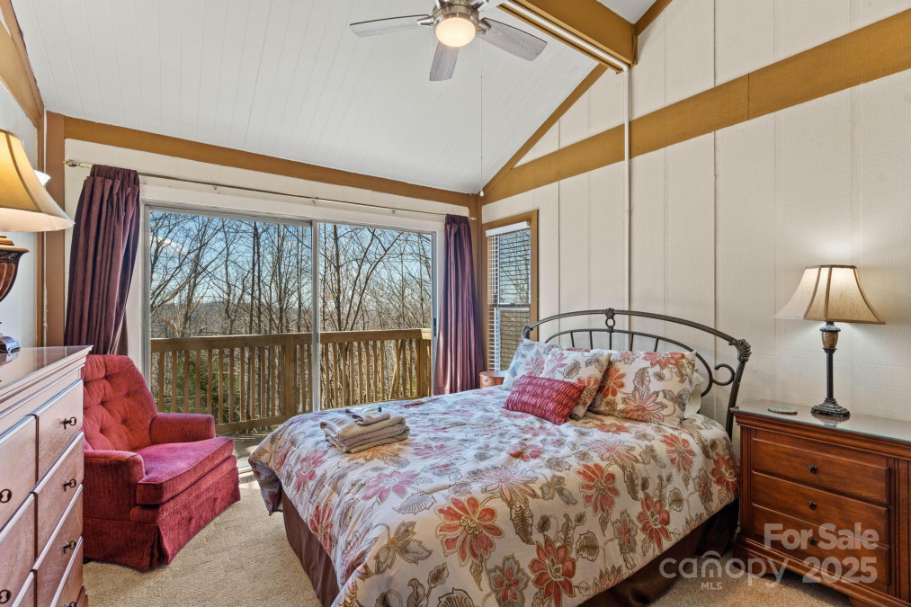 135 Clubhouse Rd Beech Mountain, NC 28604