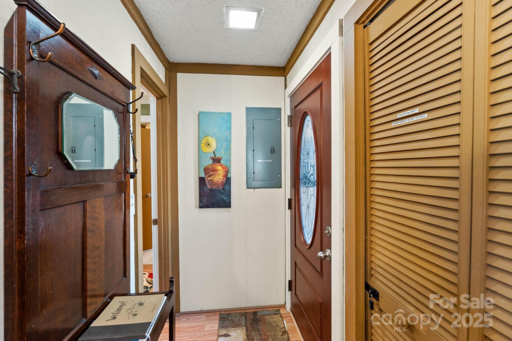 135 Clubhouse Rd Beech Mountain, NC 28604