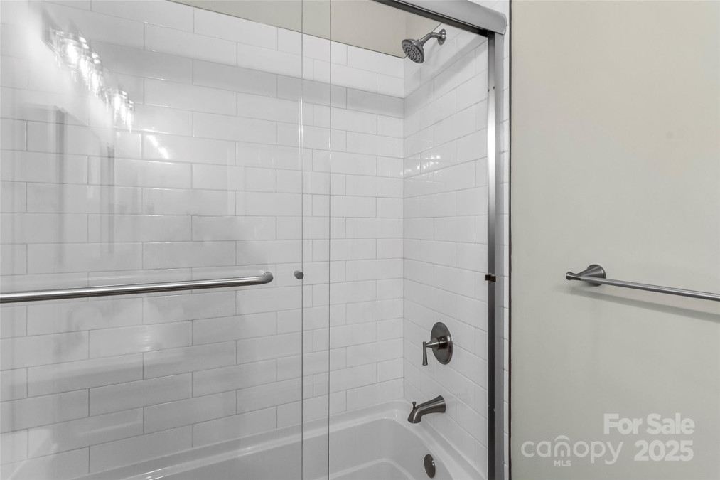 65 Moore Ave Asheville, NC 28806