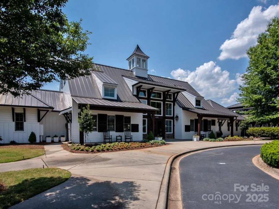 1148 Wessington Manor Ln Fort Mill, SC 29715