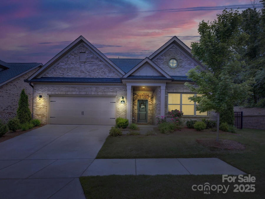 3002 Portico Pl Tega Cay, SC 29708