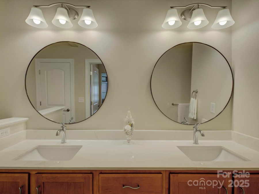 3002 Portico Pl Tega Cay, SC 29708