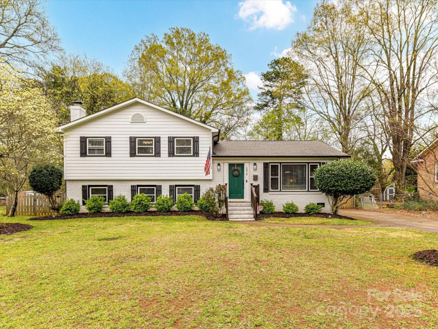2816 Eastport Rd Charlotte, NC 28205