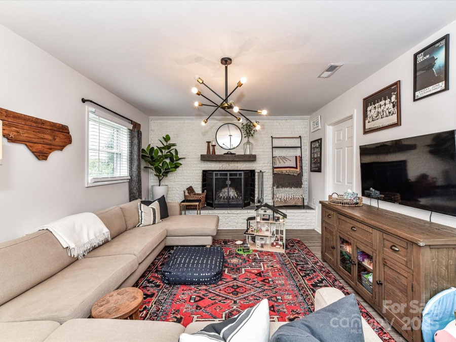 2816 Eastport Rd Charlotte, NC 28205