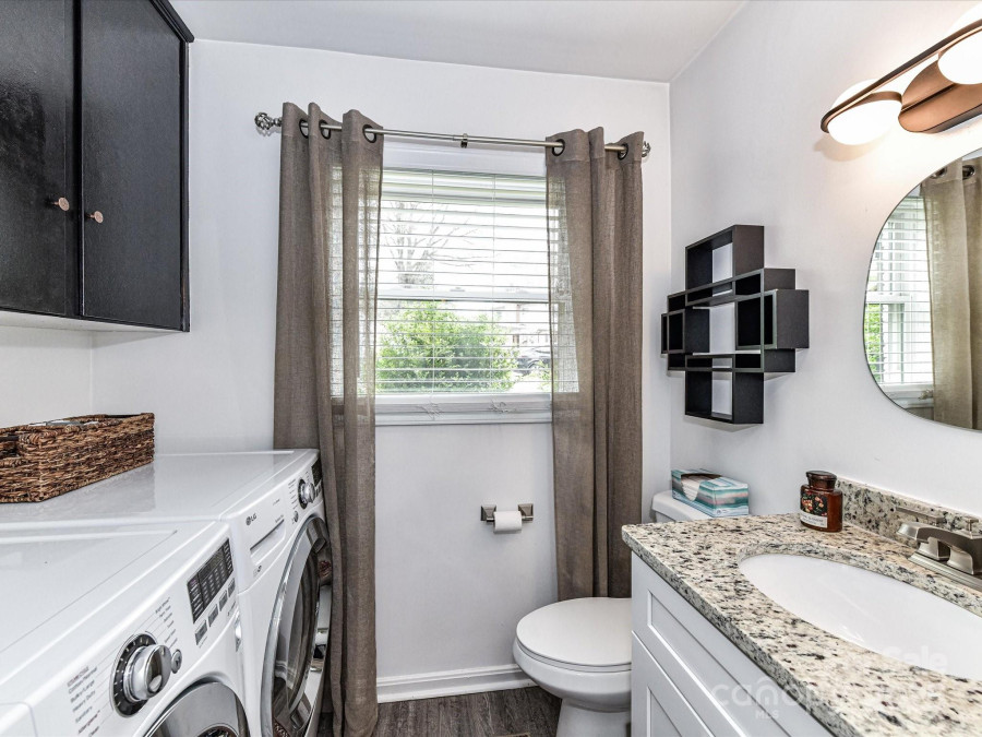 2816 Eastport Rd Charlotte, NC 28205