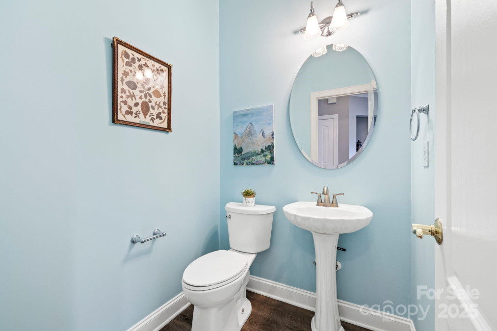 14849 Middlesborough Dr Matthews, NC 28104