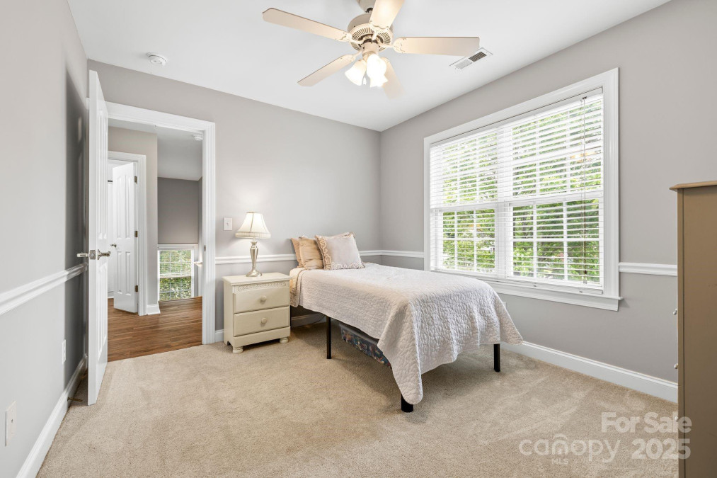 14849 Middlesborough Dr Matthews, NC 28104