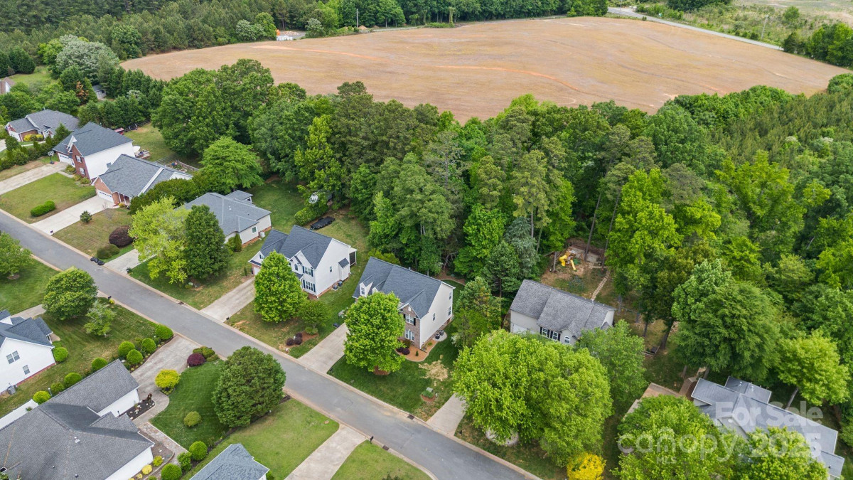 14849 Middlesborough Dr Matthews, NC 28104