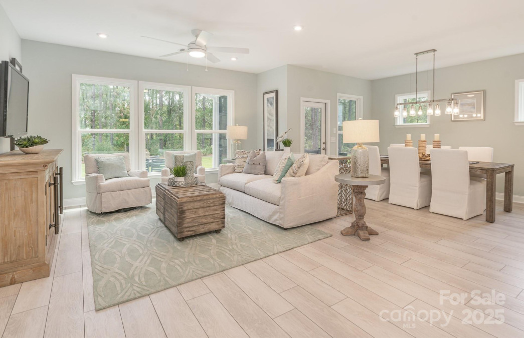 2008 Waxhaw Crossing Dr Waxhaw, NC 28205