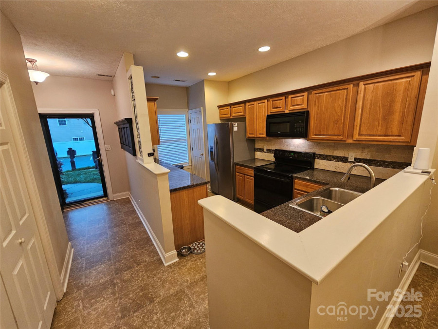 2026 Talbot Ln Hickory, NC 28602
