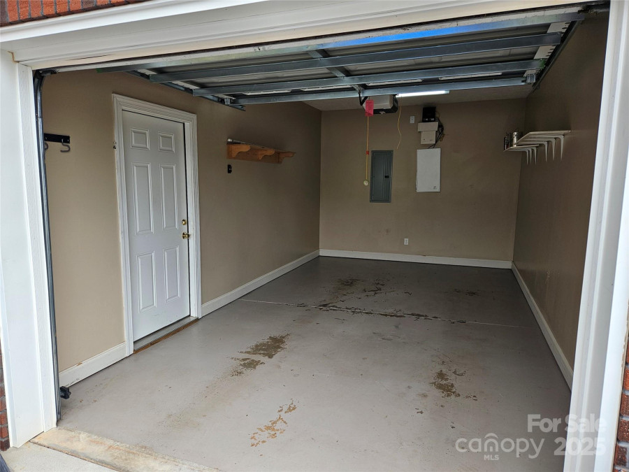 2026 Talbot Ln Hickory, NC 28602