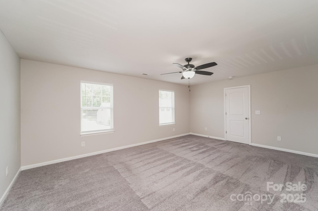 9127 Colwick Hill Ln Charlotte, NC 28215