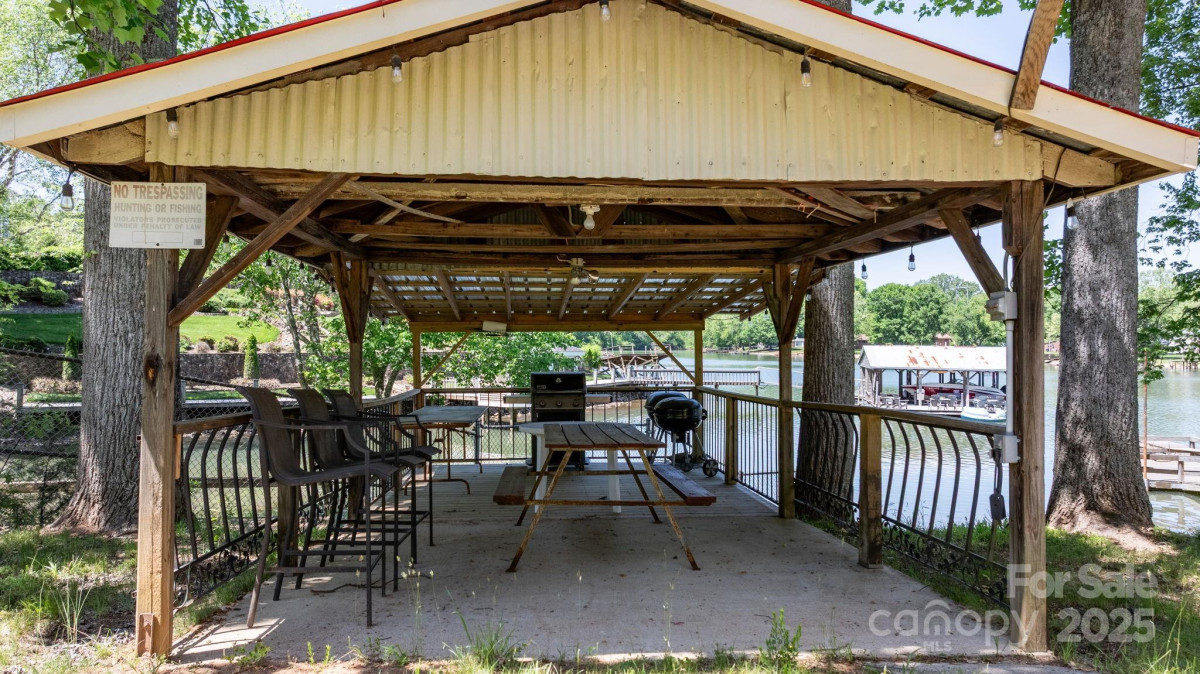 4599 B & C Dr Catawba, NC 28609