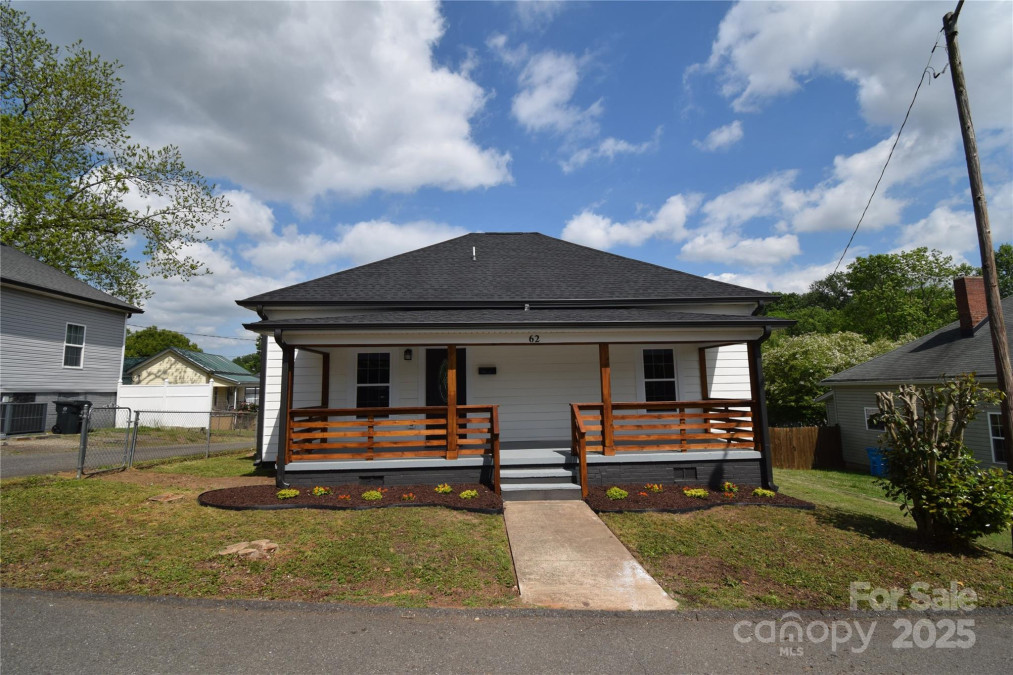 62 Fourth St Cramerton, NC 28032