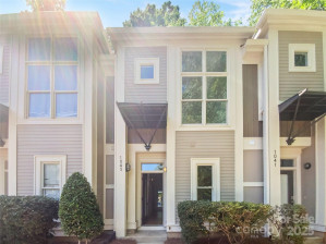 1043 Park West Dr Charlotte, NC 28209