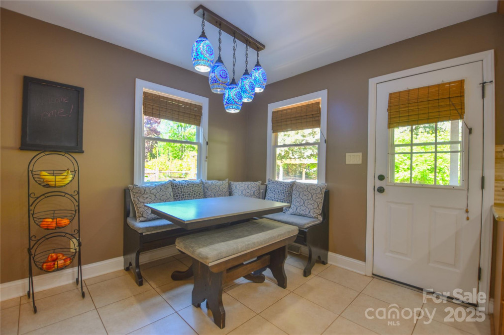 106 Chatworth Ln Mooresville, NC 28117