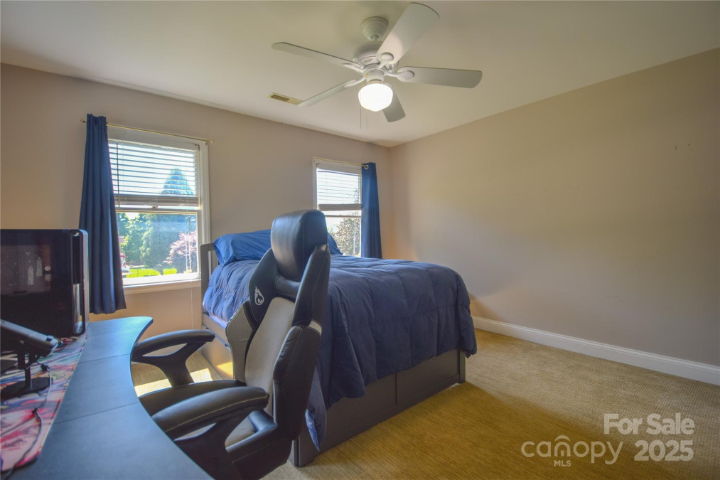106 Chatworth Ln Mooresville, NC 28117