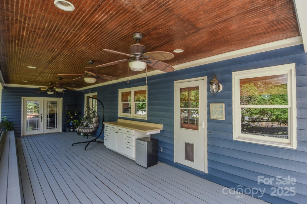 106 Chatworth Ln Mooresville, NC 28117