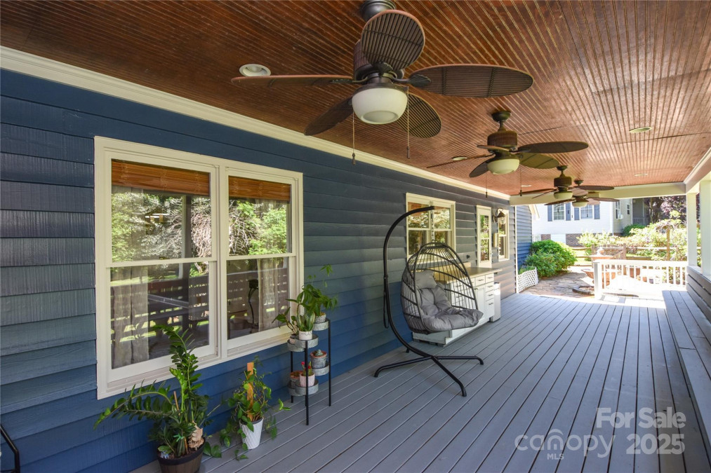 106 Chatworth Ln Mooresville, NC 28117