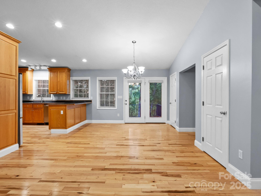 89 Bobcat Pa Marion, NC 28752