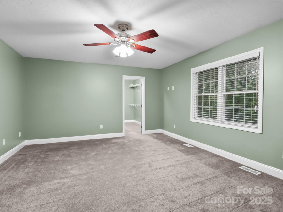 89 Bobcat Pa Marion, NC 28752