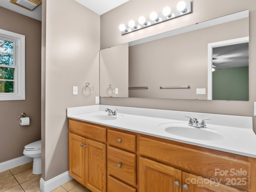 89 Bobcat Pa Marion, NC 28752