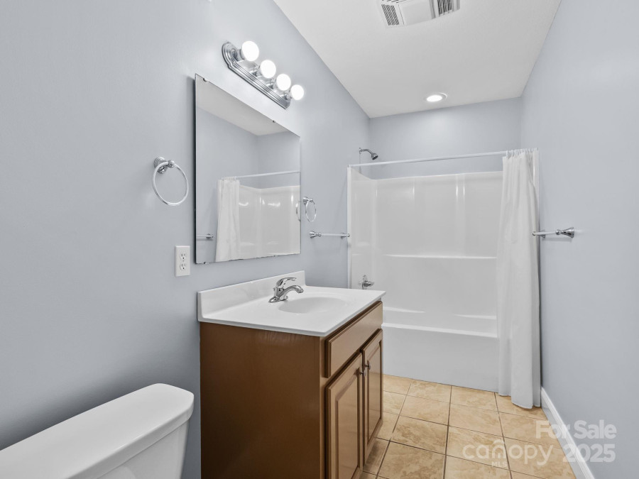 89 Bobcat Pa Marion, NC 28752