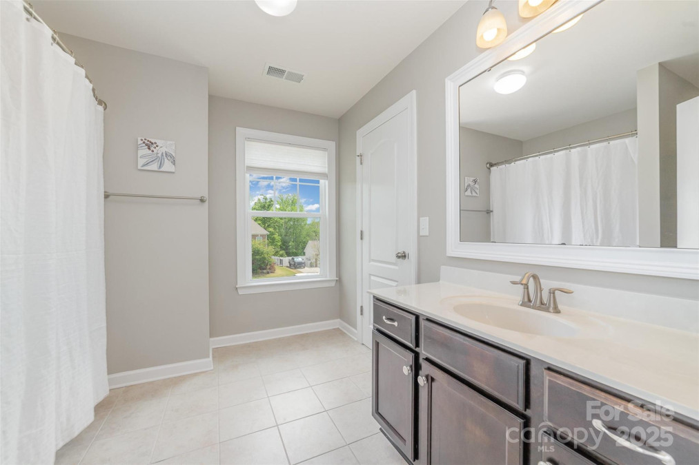 2041 Topaz Pz Davidson, NC 28036