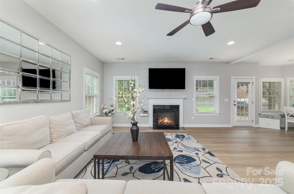 2041 Topaz Pz Davidson, NC 28036