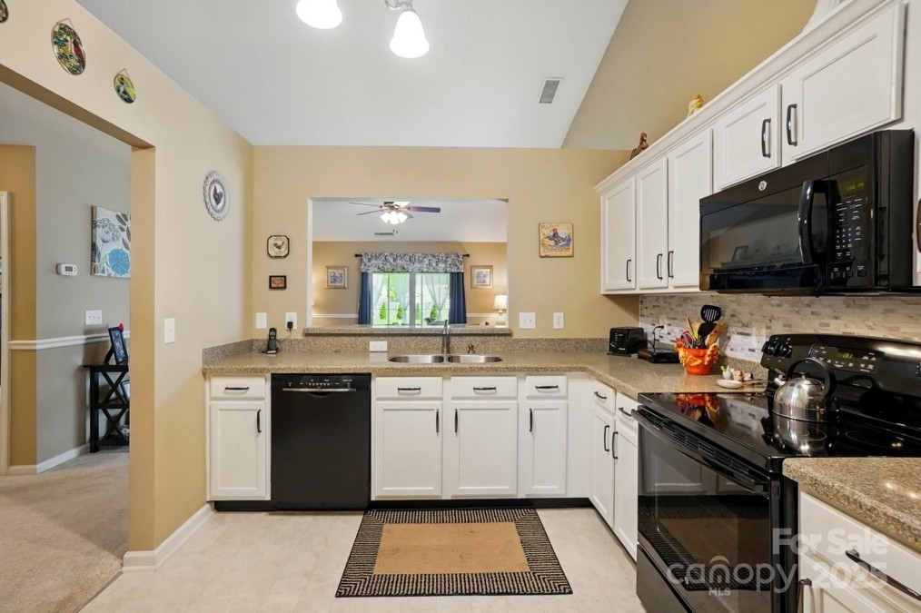 118 Winborne Dr Mooresville, NC 28115