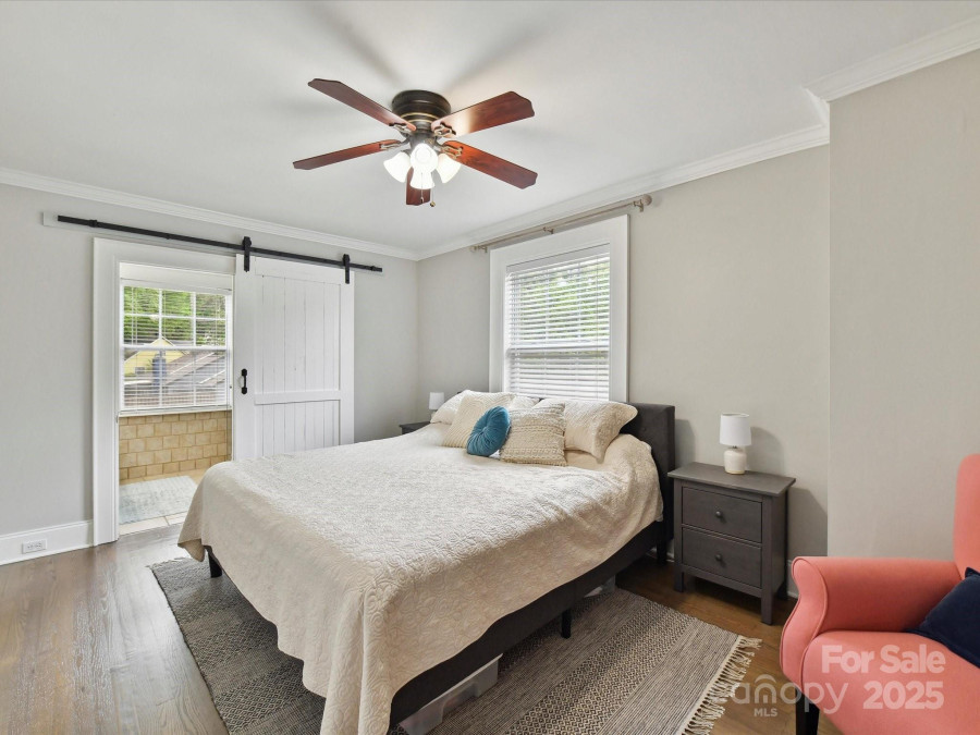 2804 Park Rd Charlotte, NC 28209