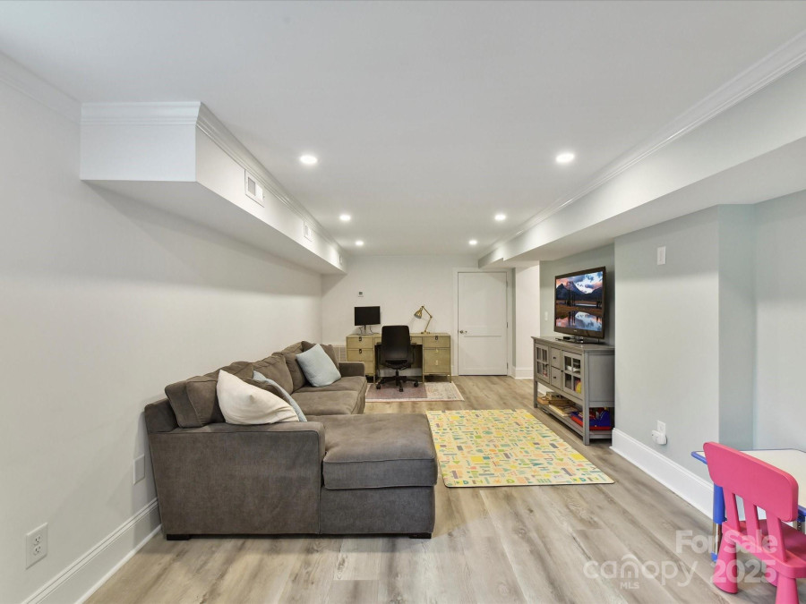2804 Park Rd Charlotte, NC 28209
